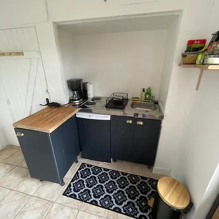 Logement En Rez De Jardin Guérard Extérieur photo